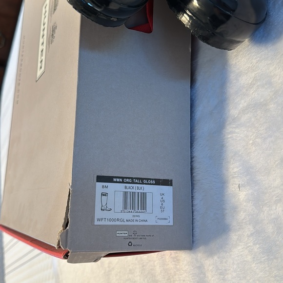 Hunter Black Gloss Tall rain boots with socks - Picture 8 of 11